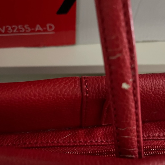 Isaac Mizrahi Red Bag with gold accents - Picture 15 of 16